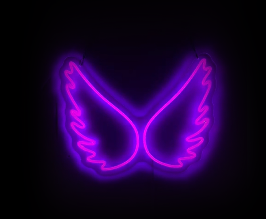 Aura Signature Neon Light "Wings"